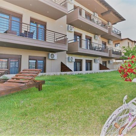 Sinodinos Deluxe Apartments Afytos Exteriör bild