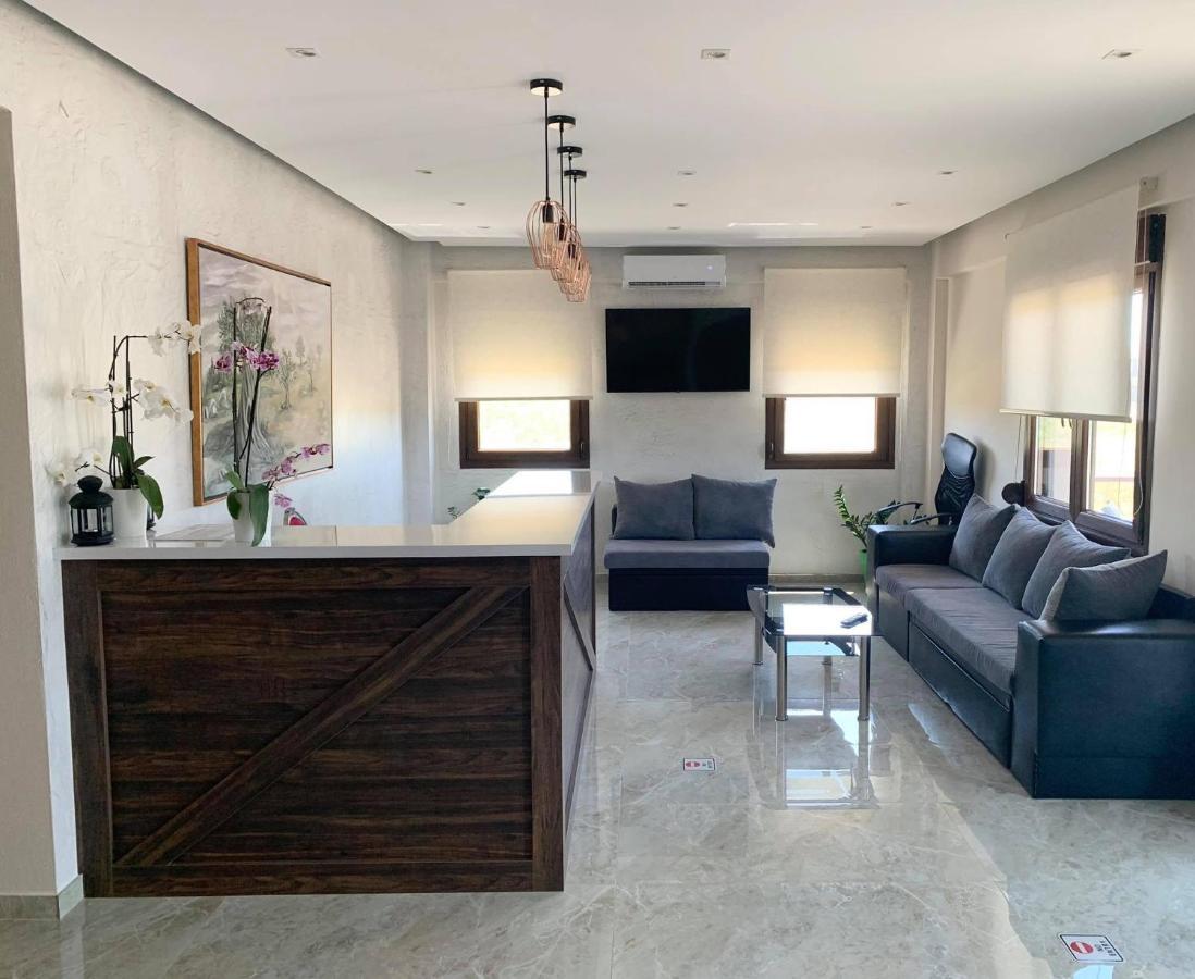 Sinodinos Deluxe Apartments Afytos Exteriör bild