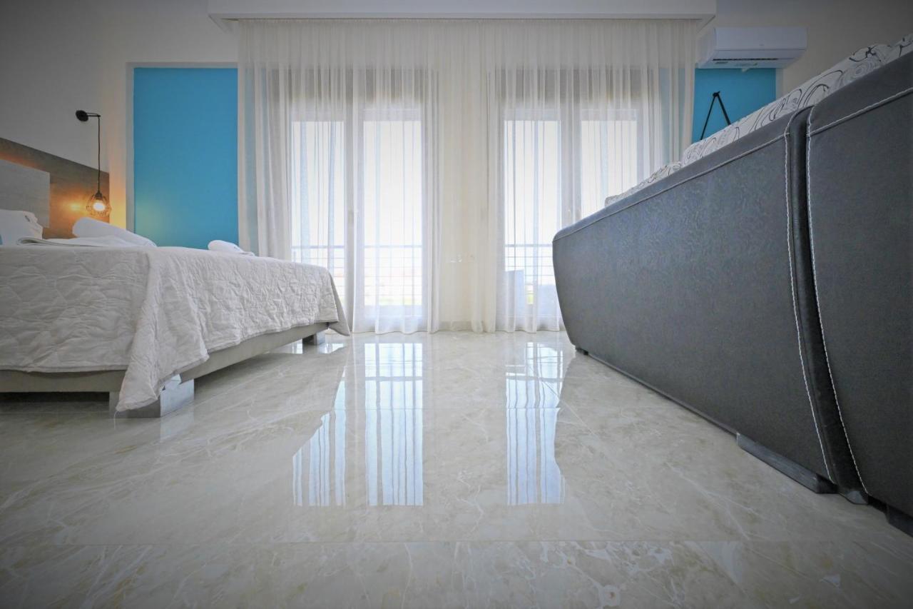 Sinodinos Deluxe Apartments Afytos Exteriör bild