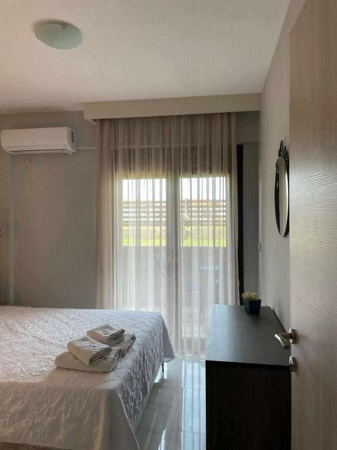 Sinodinos Deluxe Apartments Afytos Exteriör bild