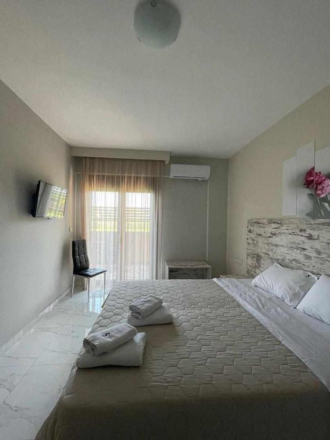 Sinodinos Deluxe Apartments Afytos Exteriör bild