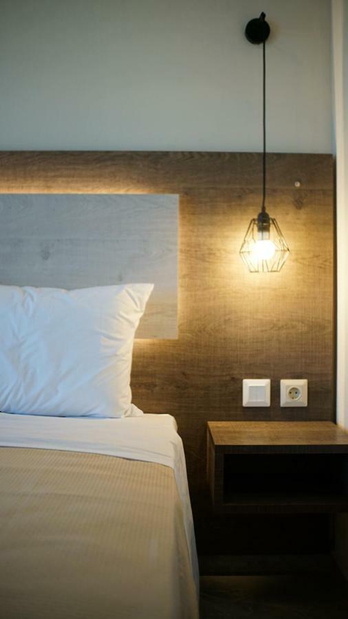 Sinodinos Deluxe Apartments Afytos Exteriör bild